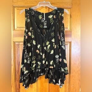 Free People flowy flower top